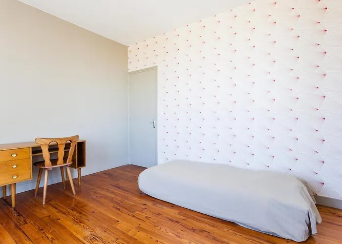 Superb Beach-front Family House Semesterbostad