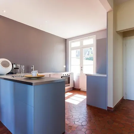 Superb Beach-front Family House Holiday home Merville-Franceville-Plage