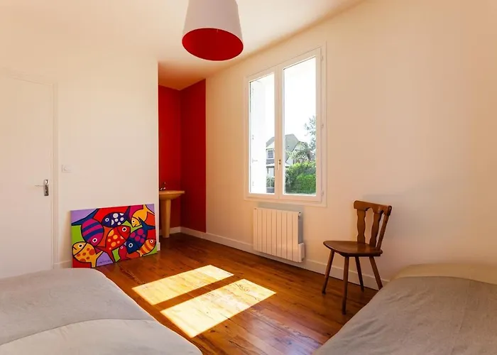 Superb Beach-front Family House Casa de Férias Merville-Franceville-Plage