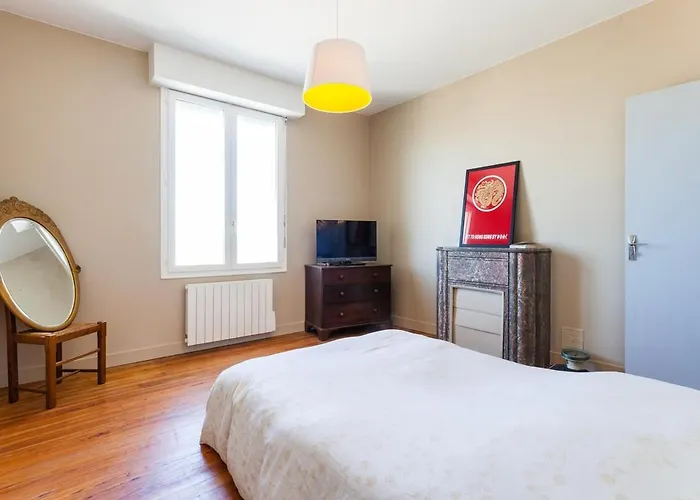 Casa de Férias Superb Beach-front Family House Merville-Franceville-Plage